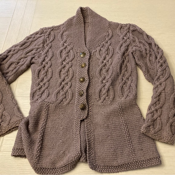 cable cardigan taupe/rose color. Detailed metal buttons Small/Med - Picture 7 of 7